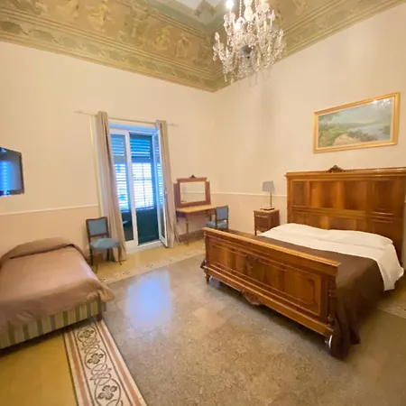 Maison Landolina Pensión 2*
